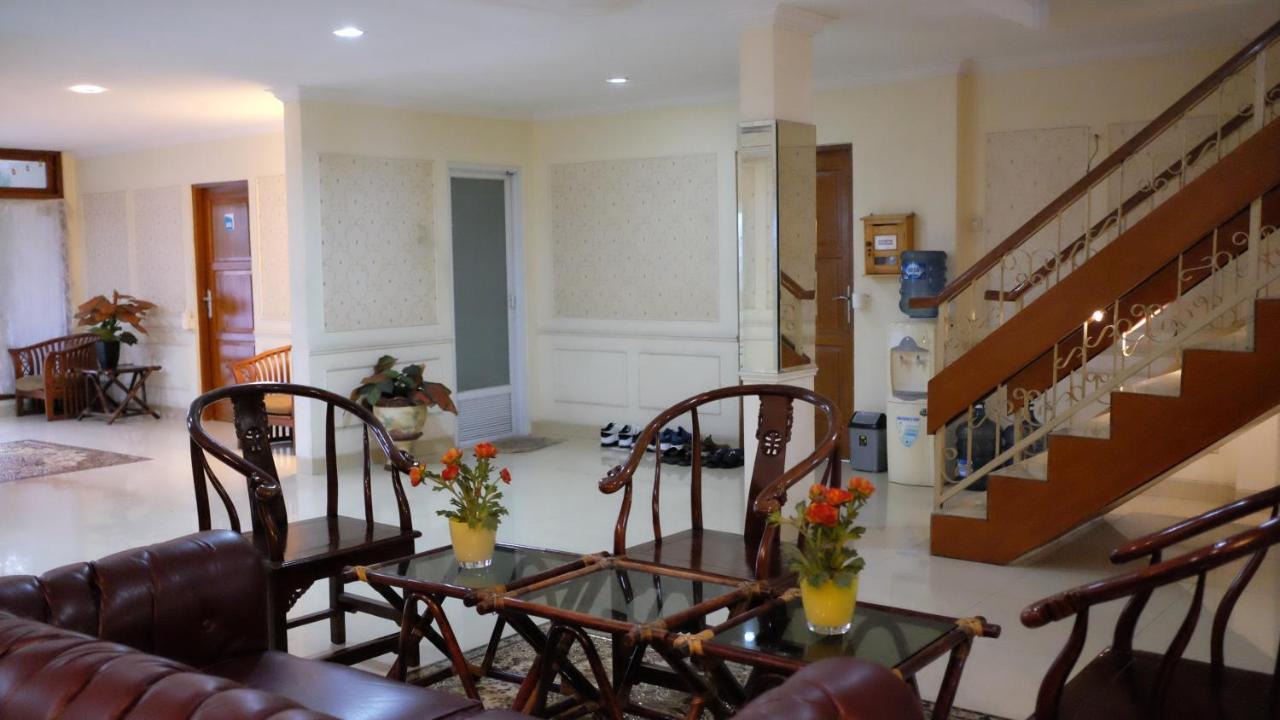 Zen Boutique Syariah Hotel Giacarta Esterno foto