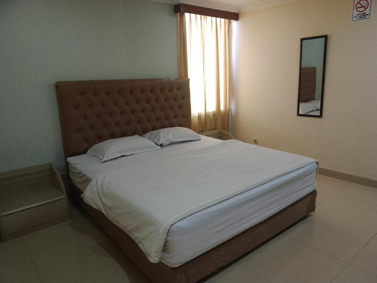 Zen Boutique Syariah Hotel Giacarta Esterno foto